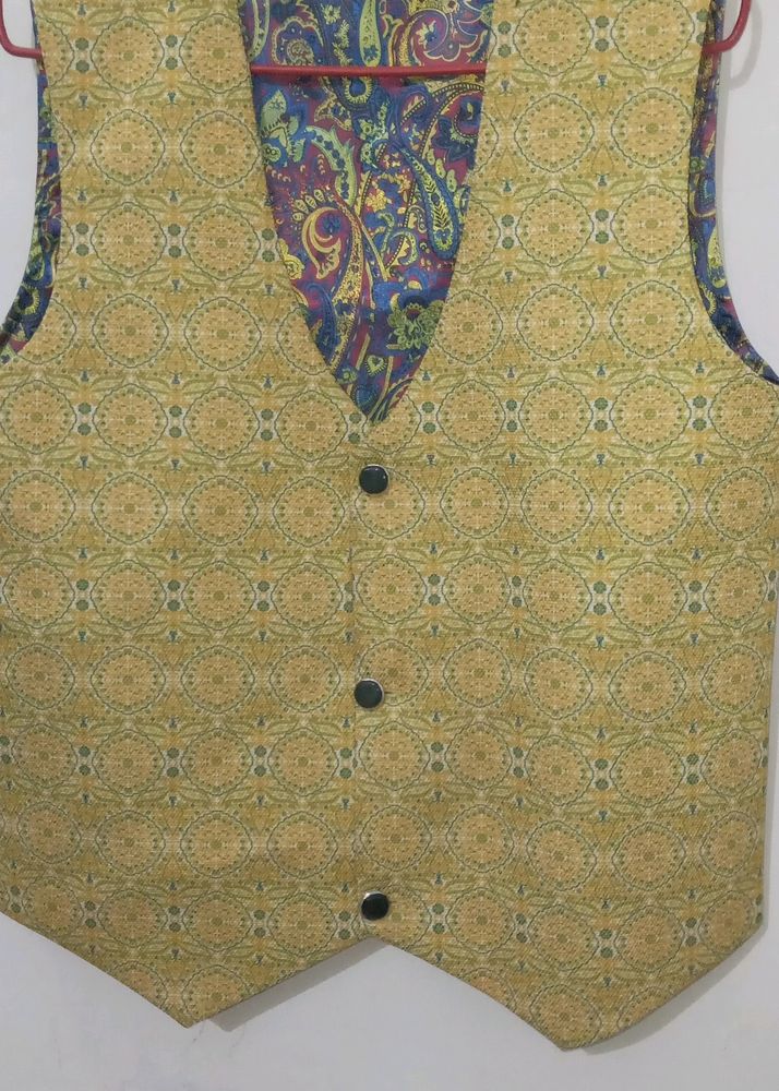 Nehru Cut Jacket With Western Leser Design