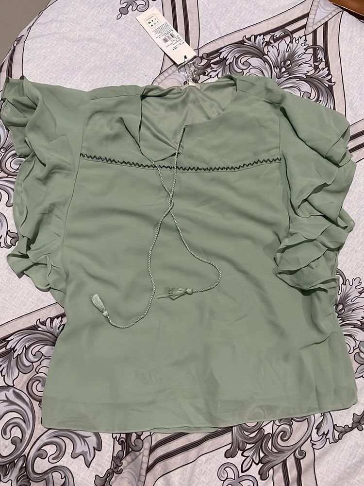 brand new green top