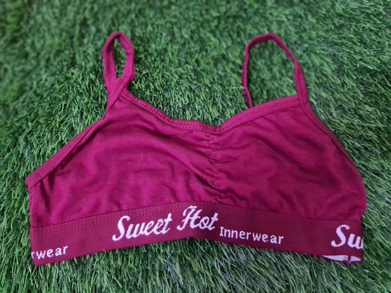 Sport Bra Like New Never Wear