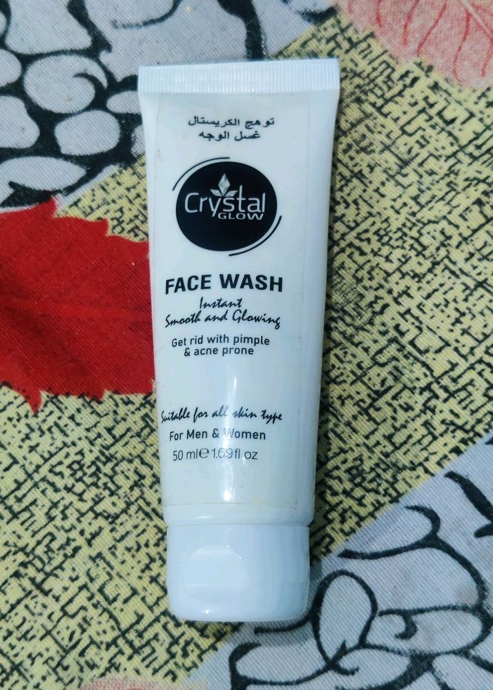 Crystal Glow Facewash