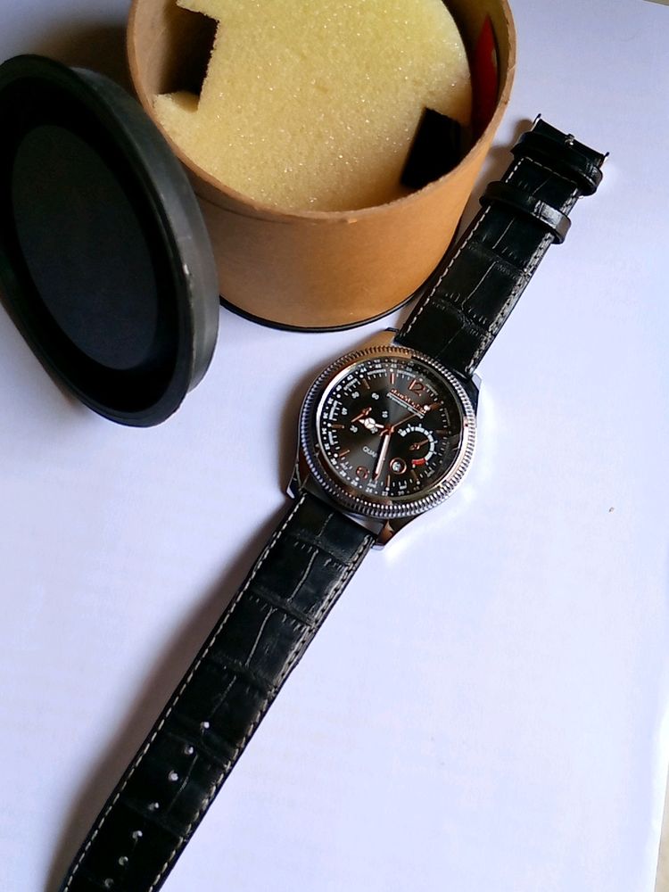 Quartz Working Men Wrist Watch