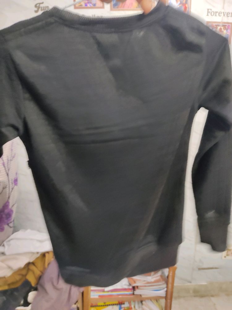 Black Sweat Shirt For Boys One Time Used