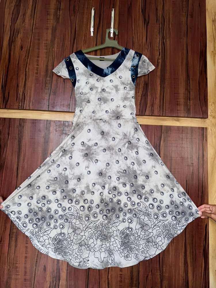 Navy blue & grey coloured Kurti.