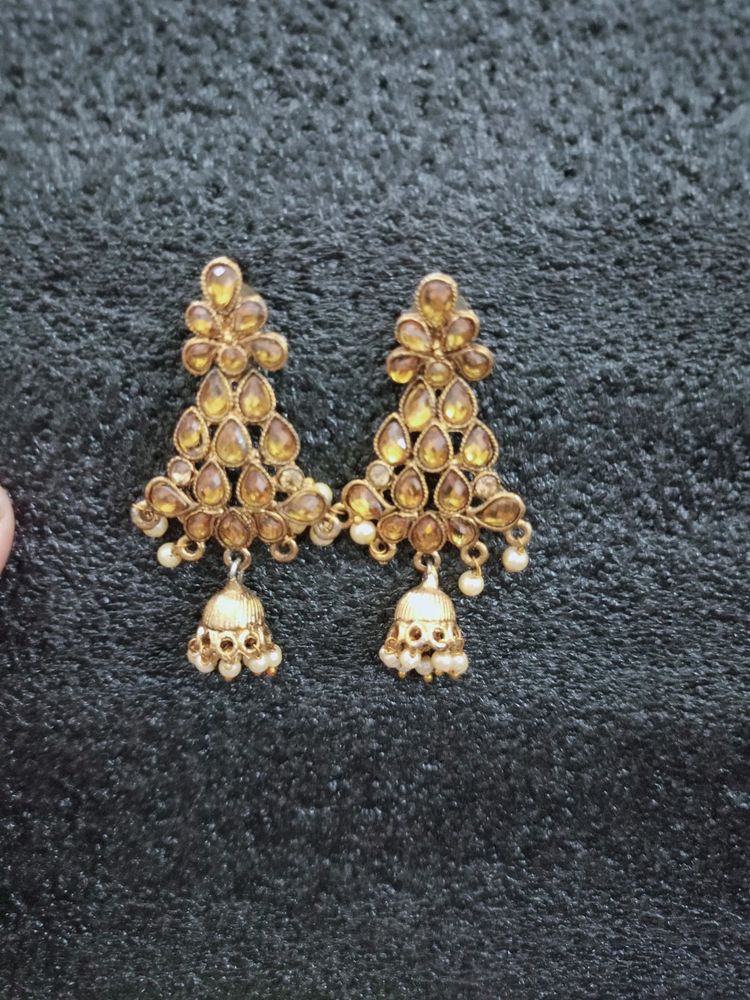 8 Pair Of Earrings