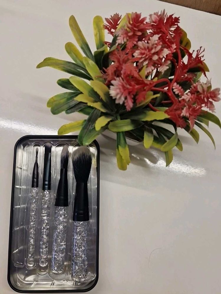 Loreal Makeup Brushes