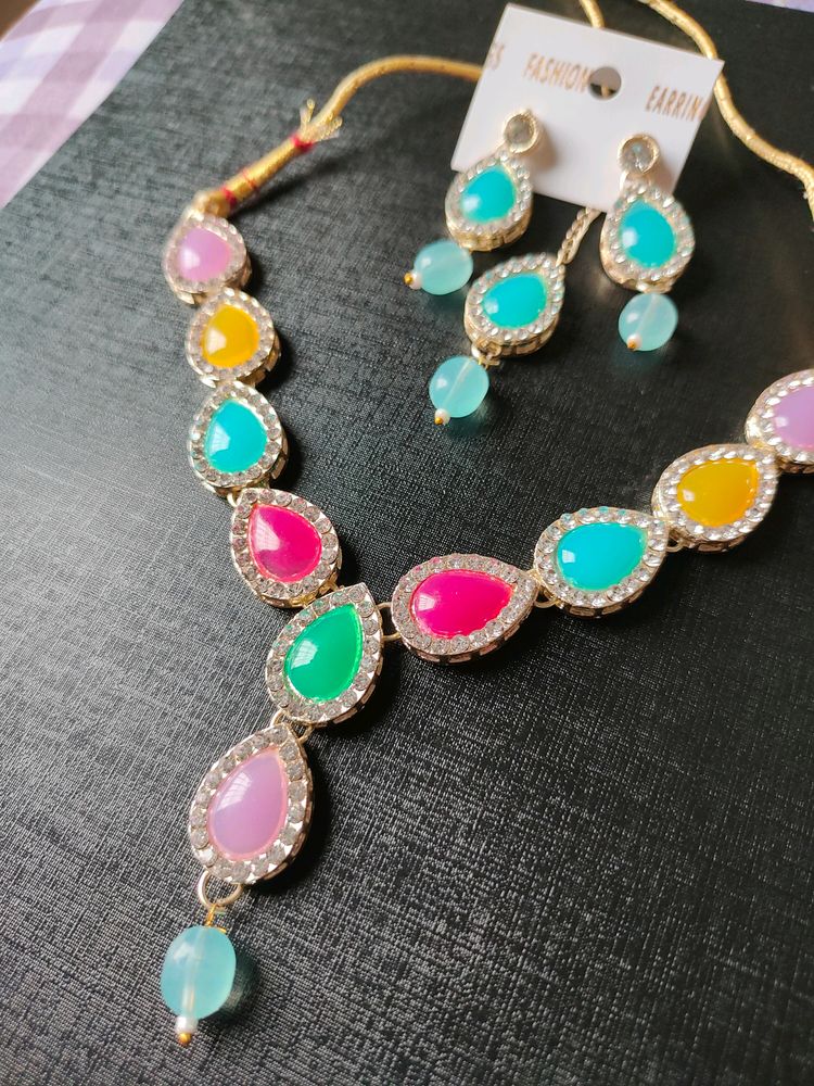 Multicolour Kundan Necklace Set