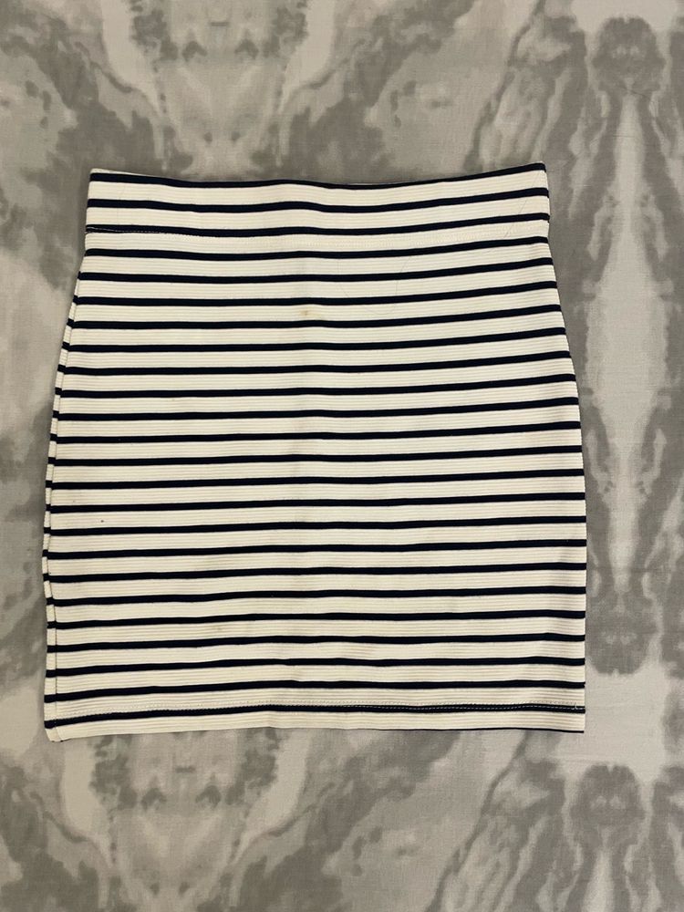 Forever 21 Striped Mini Skirt