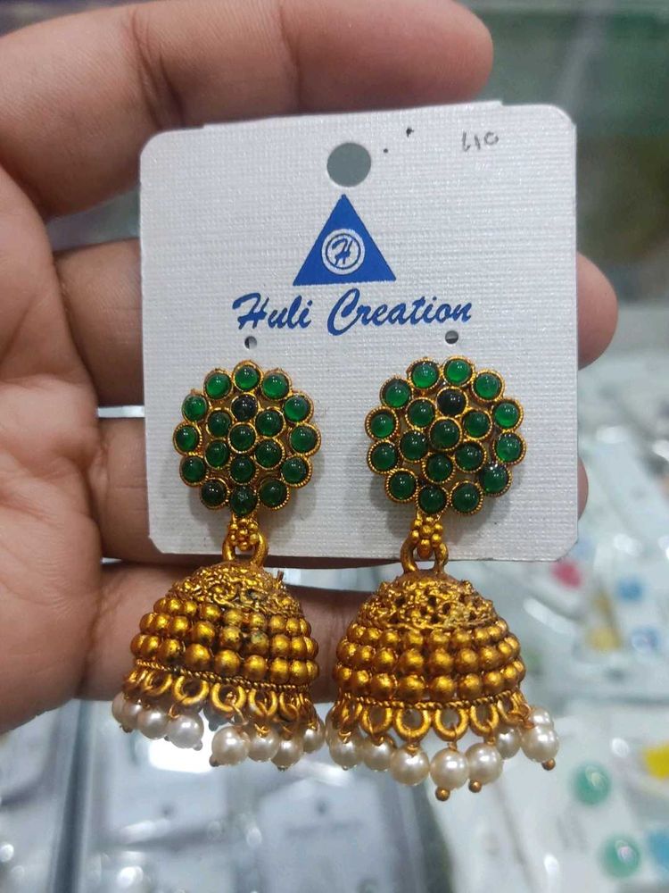 Jhumkas