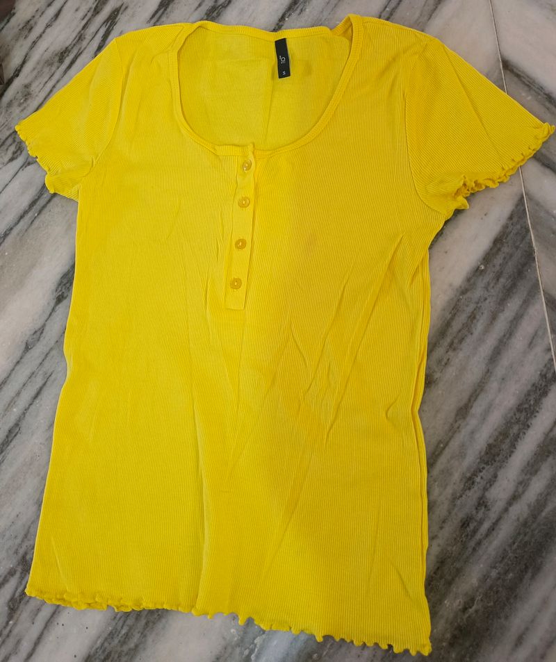 Bright Yellow Top💛