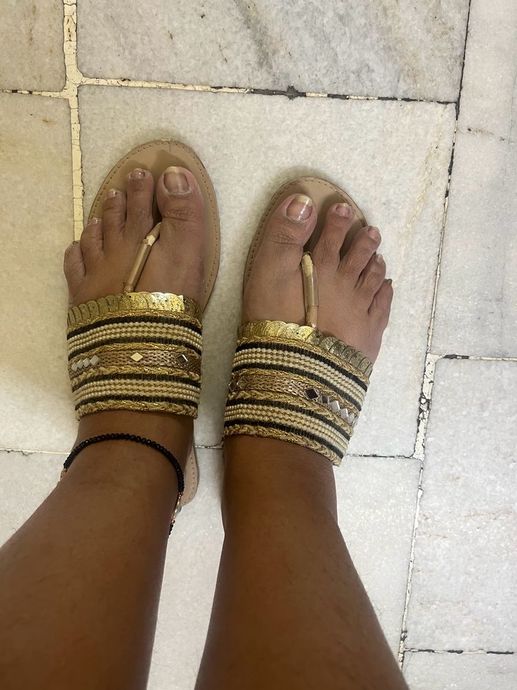 Gold Zari Flats