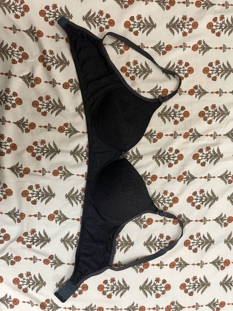 Black pedded T Shirt Bra