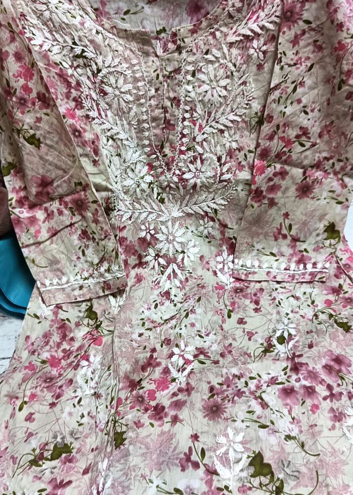 New Chikankari Short Kurti