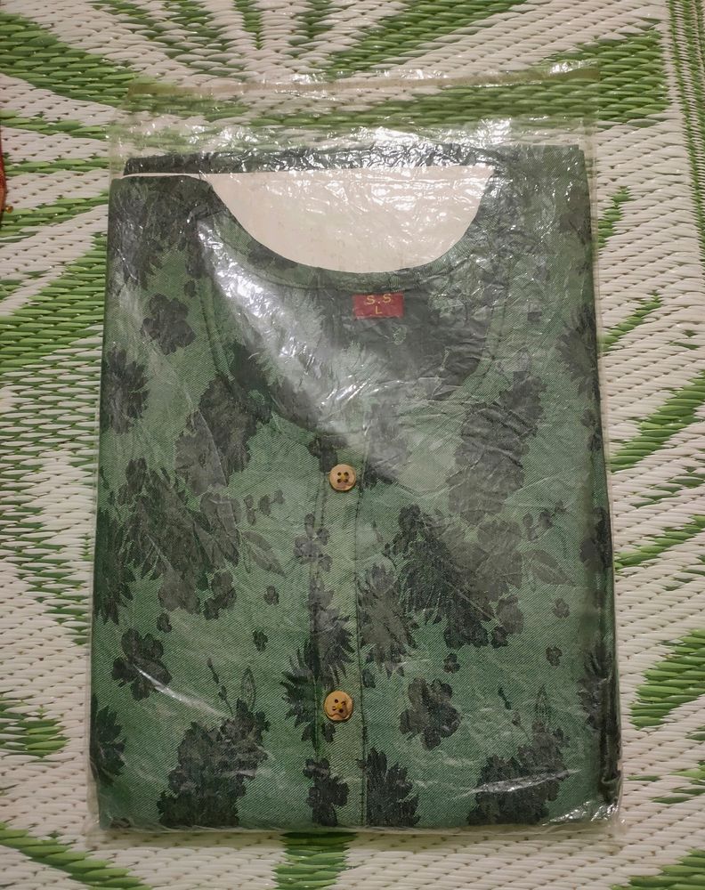 New Kurtis Purchased In Bulk Quantity From Mumbai